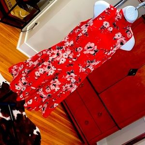 ELLE, NWWOT, pretty in blush red with flower prints. Wrapped around neck w/bow